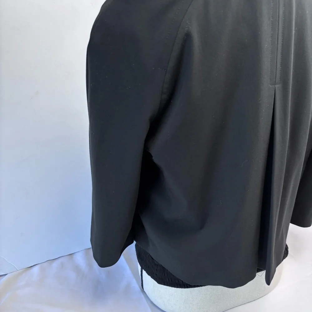 Apt. 9 Black Blazer with Classic Collar and 3/4 Sleeves Cropped Cape Style. Nice